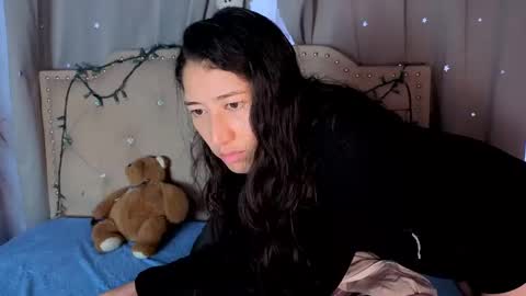 Snapshot of eva_delight_ chatting on November 19, 2025, 11:43 am eva delight online show from November 19, 2025, 11:43 am