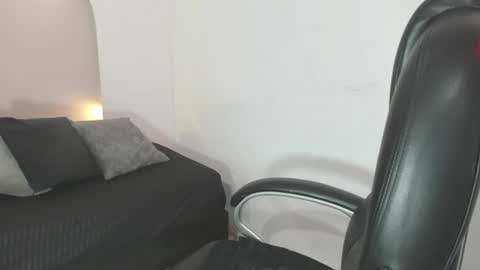 Eva online show from July 7, 2026, 2:25 am