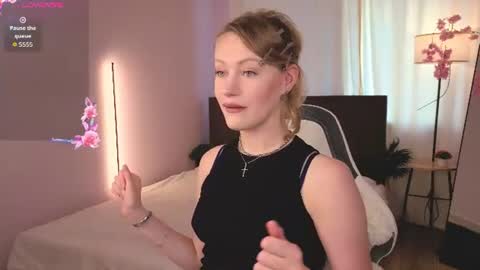 eva hamilton online show from July 27, 2026, 11:56 pm