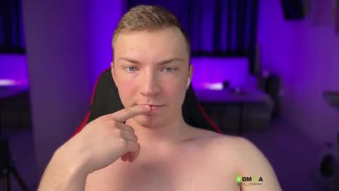 Eva and Iron online show from March 6, 2026, 9:11 pm