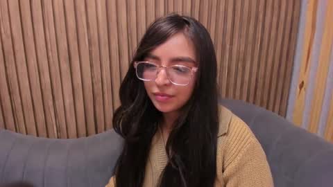 Angelinne online show from January 22, 2025, 9:35 am