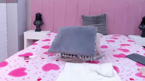 Snapshot of eva_mark chatting on February 14, 2026, 11:18 am Eva online show from February 14, 2026, 11:18 am