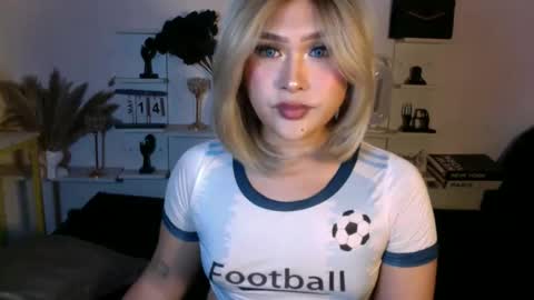 Queen Eva Mazikeen online show from May 14, 2026, 4:03 pm