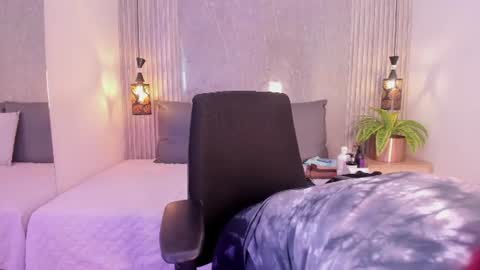 eva online show from June 14, 2026, 1:25 am