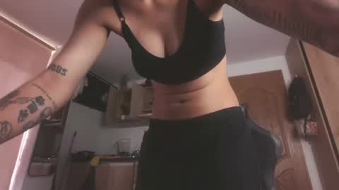 Eva cute online show from June 11, 2026, 1:09 pm