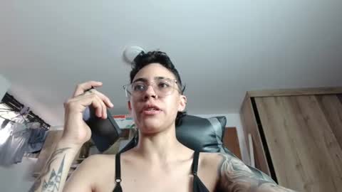 Eva cute online show from June 22, 2026, 1:08 pm