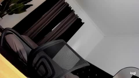 EVA online show from April 11, 2026, 7:45 am