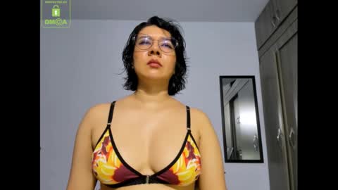 Eva online show from February 10, 2025, 4:47 pm