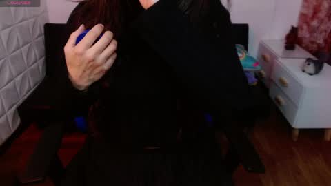 Eva online show from April 17, 2026, 2:09 pm