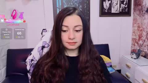 Snapshot of eva_rosell chatting on June 3, 2026, 3:28 pm Eva online show from June 3, 2026, 3:28 pm