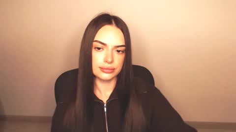 Eva online show from October 26, 2025, 4:13 pm