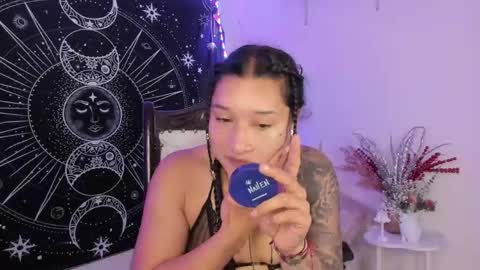 Snapshot of eva_sanderslee chatting on February 13, 2026, 8:54 am Eva online show from February 13, 2026, 8:54 am