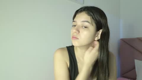 Eva Sin online show from May 7, 2026, 11:32 pm