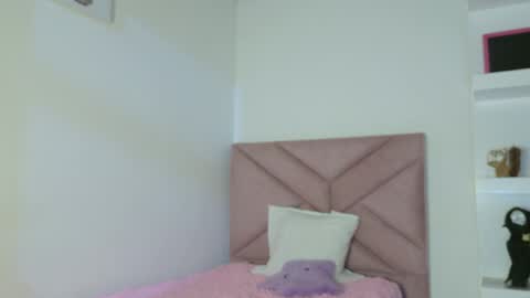 Eva Sin online show from May 12, 2026, 12:30 am