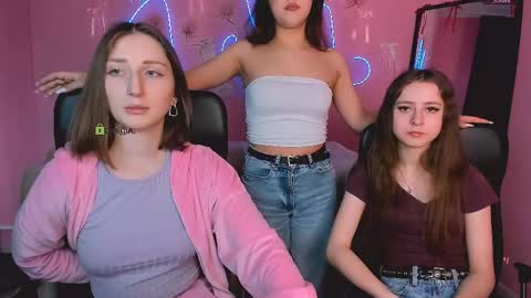 Snapshot of eva_smiith_ chatting on April 21, 2026, 5:47 am Eva online show from April 21, 2026, 5:47 am