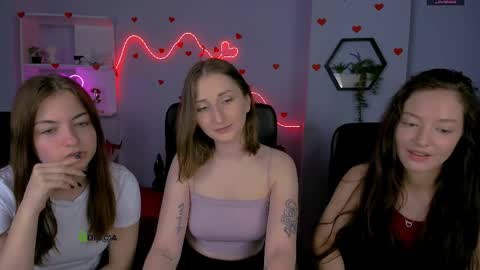 Snapshot of eva_smiith_ chatting on May 20, 2026, 5:35 am Eva online show from May 20, 2026, 5:35 am