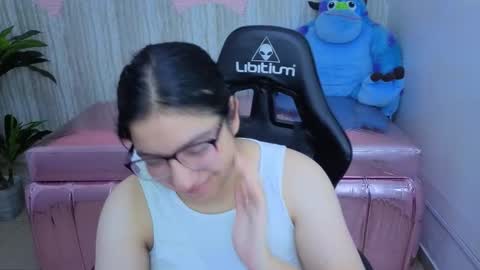 eva_smit_t online show from February 14, 2026, 2:52 am