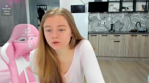 Snapshot of eva_tomiok chatting on December 21, 2024, 5:25 am Eva online show from December 21, 2024, 5:25 am