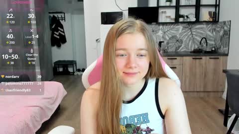 Snapshot of eva_tomiok chatting on January 9, 2025, 8:34 am Eva online show from January 9, 2025, 8:34 am