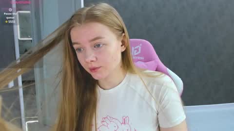 Snapshot of eva_tomiok chatting on February 26, 2025, 5:31 am Eva online show from February 26, 2025, 5:31 am