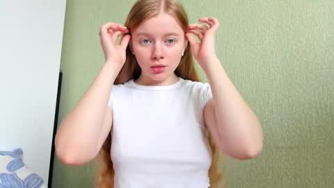 Snapshot of eva_tomiok chatting on October 26, 2025, 7:36 am Eva online show from October 26, 2025, 7:36 am