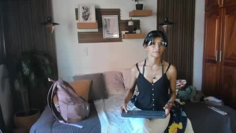 Eva online show from May 28, 2026, 1:08 pm