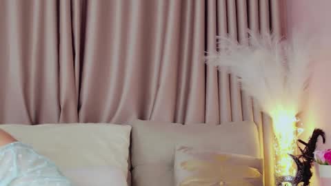 Eva 3 online show from February 7, 2025, 7:06 pm