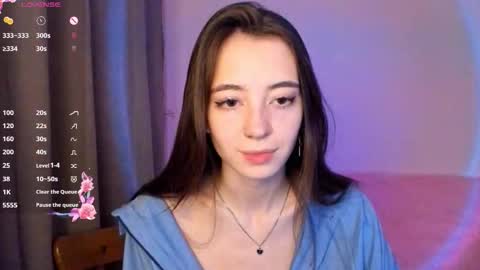 evabradly online show from November 1, 2025, 6:32 pm