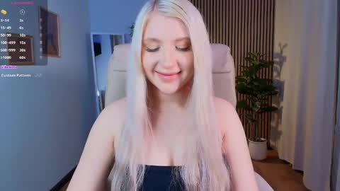 Snapshot of evacadooo chatting on April 25, 2026, 2:47 am Eva online show from April 25, 2026, 2:47 am