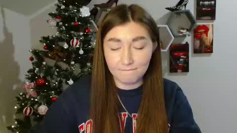 Snapshot of evachaturbatte chatting on November 28, 2025, 3:58 pm Evachaturbatte online show from November 28, 2025, 3:58 pm