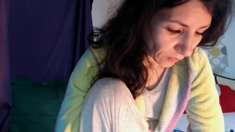 Snapshot of evacrisxxx chatting on February 24, 2026, 3:04 am hornycrissyyourlove online show from February 24, 2026, 3:04 am