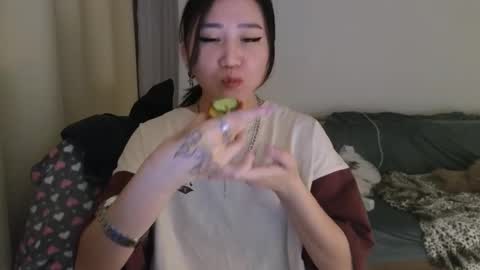 Eva online show from October 13, 2025, 4:40 pm