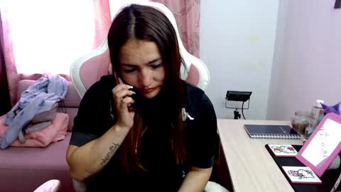 Eva online show from February 3, 2025, 6:28 pm