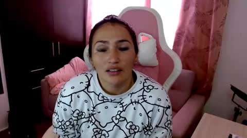 Eva online show from March 3, 2025, 8:43 pm