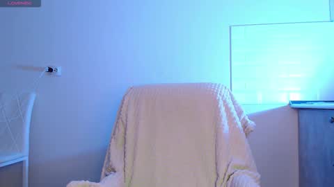 Eva online show from September 9, 2025, 3:06 am