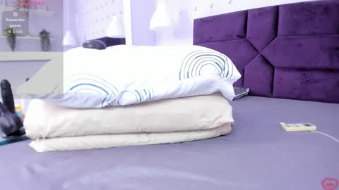 evahalston online show from October 25, 2025, 12:51 am