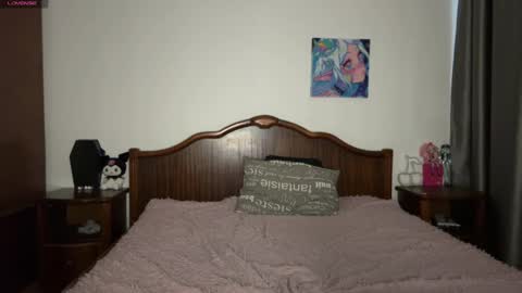 evakettystar online show from April 7, 2026, 5:19 am