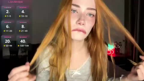 evakettystar online show from April 12, 2026, 1:38 pm