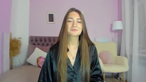 Eva online show from September 18, 2025, 2:57 am