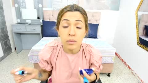 Eva online show from January 22, 2025, 3:51 pm