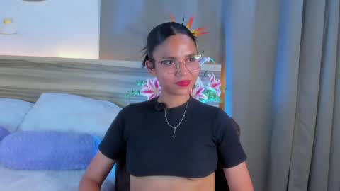 Snapshot of evalune_ chatting on May 9, 2026, 9:31 pm . online show from May 9, 2026, 9:31 pm