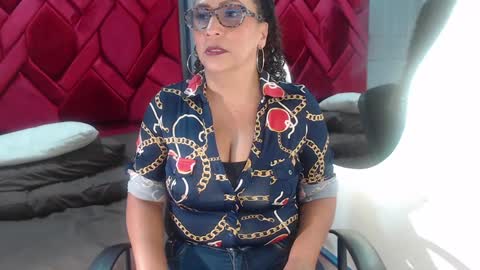 Snapshot of evamills1 chatting on January 30, 2025, 7:59 pm Eva Mills online show from January 30, 2025, 7:59 pm