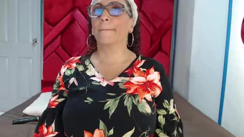 Snapshot of evamills1 chatting on March 4, 2025, 4:09 pm Eva Mills online show from March 4, 2025, 4:09 pm