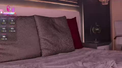 Eva Moretti online show from October 10, 2025, 11:37 pm