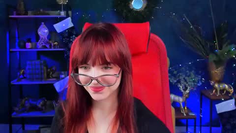 Eva  online show from December 13, 2024, 1:01 pm