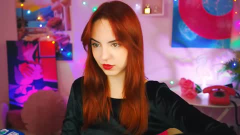 Eva  online show from December 18, 2024, 5:04 am