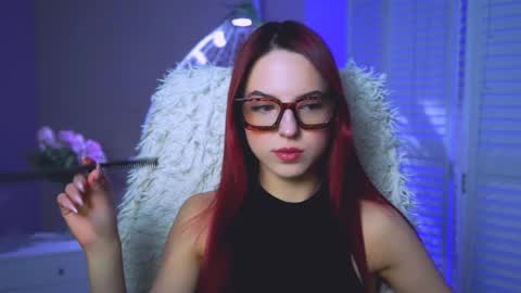 Eva  online show from October 29, 2025, 8:38 am