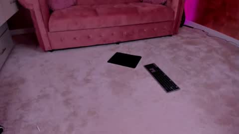 Snapshot of evanew_ chatting on March 11, 2025, 10:42 pm Eva online show from March 11, 2025, 10:42 pm