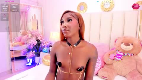 evangelin_ts online show from February 10, 2026, 2:21 pm