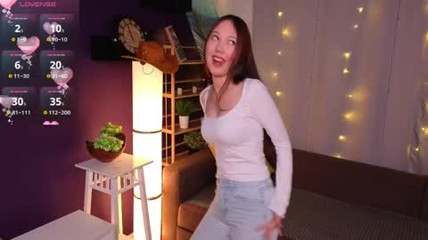 Snapshot of evangelinakovacevic chatting on May 15, 2026, 4:14 pm Hello im Lia online show from May 15, 2026, 4:14 pm